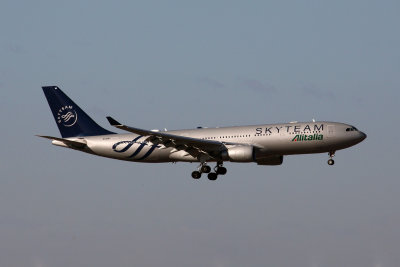 ALITALIA AIRBUS A330 200 MXP RF 5K5A1532.jpg