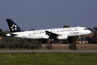 AEGEAN AIRBUS A320 FCO RF 5K5A0709.jpg