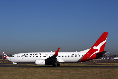 QANTAS BOEING 737 800 SYD RF 5K5A3112.jpg