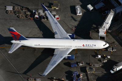 DELTA BOEING 767 300 LAX RF 5K5A4831.jpg