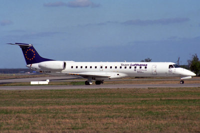 TEAM LUFTHANSA EMBRAER 145 FRA RF 1764 31.jpg