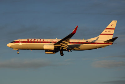 QANTAS BOEING 737 800 MEL RF 5K5A9018.jpg