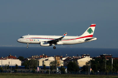 MEA_AIRBUS_A320_IST_RF_5K5A0877.jpg