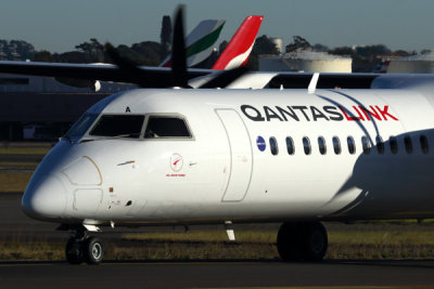 QANTAS_LINK_DASH_8_400_SYD_RF_5K5A9752.jpg