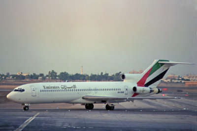 EMIRATES_BOEING_727_200_DXB_RF_738_6.jpg