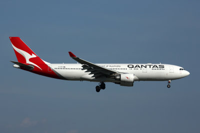 QANTAS_AIRBUS_A330_200_BKK_RF_5K5A7976.jpg