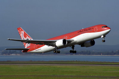 AUSTRALIAN BOEING 767 300 SYD RF 1827 30.jpg