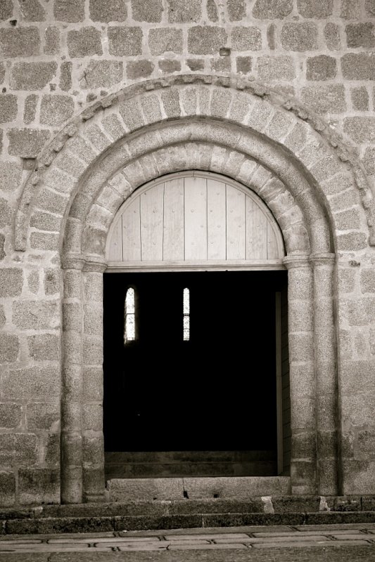 Stone Arch ~ 11th Century Church of St Oradoux, Lupersat 