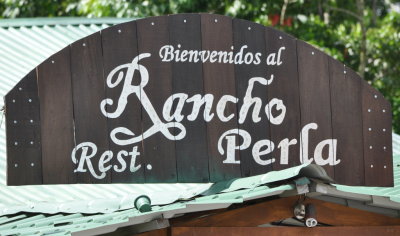 We stopped for another open-air lunch at Restaurante Rancho Perla
which had ponds and lots of birds in back
Calle 480, Provincia de Alajuela, La Fortuna, Costa Rica