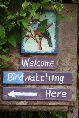 Welcome sign at San Tadeo
