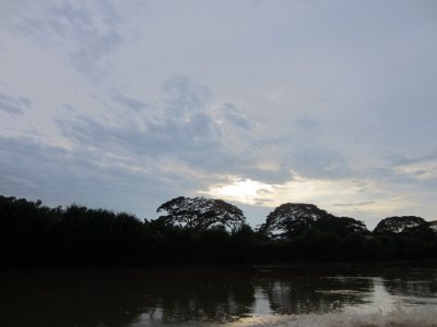 Clouds rolled in over the Tárcoles River.