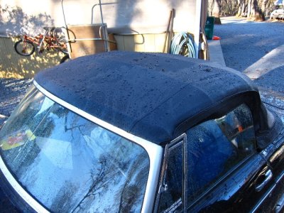 MGB 09 rsz soft-top.JPG