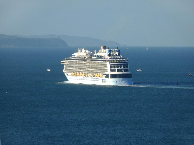 OVATION of the SEAS 18