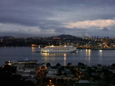 PACIFIC JEWEL arrives in Auckland 3