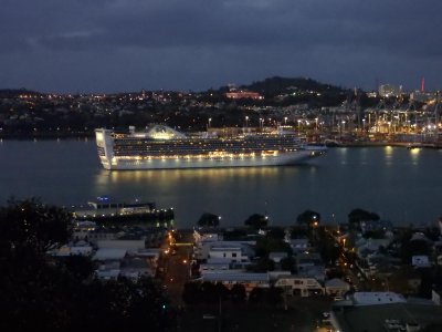 GOLDEN PRINCESS Arrives 4