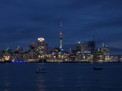 Auckland Harbour Night SH1.jpg