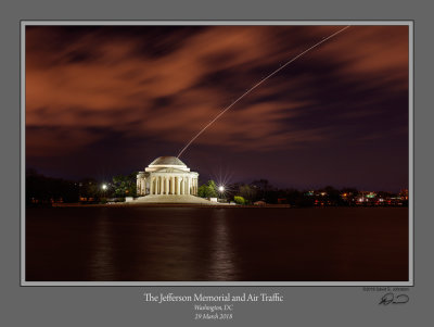 Jefferson Memorial Air Traffic.jpg