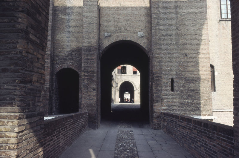 Ferrara Castello Estense 84 104.jpg