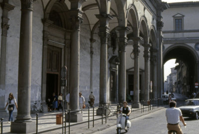 Florence Piazza Santissima Annunziata Basilica 197.jpg
