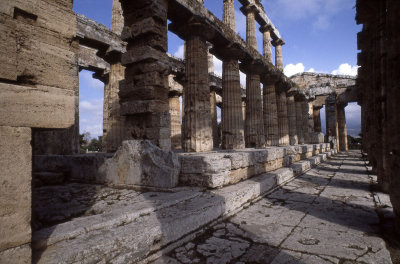 Paestum Temple of Neptune - Hera II 075.jpg