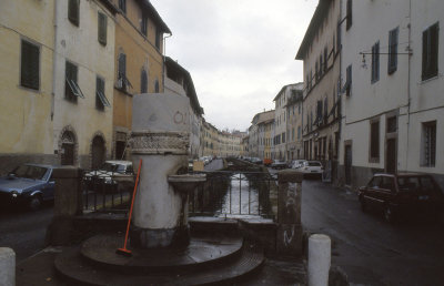 Lucca Via dei Fossi 87 071.jpg