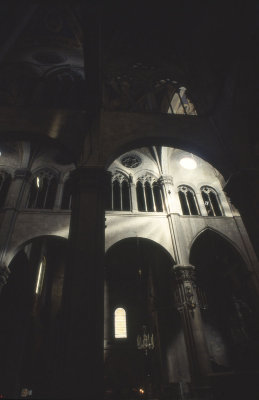 Lucca Duomo 87 054.jpg