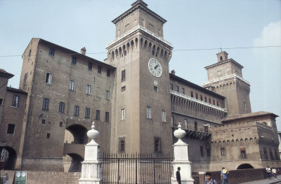 Ferrara Castello Estense 84 100.jpg