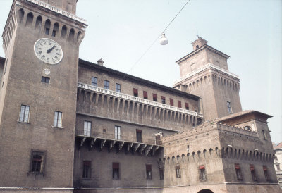 Ferrara Castello Estense 84 101.jpg