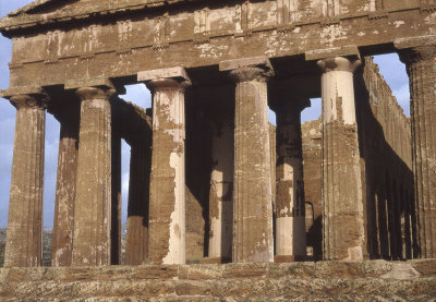 Agrigento Temple of Concordia 113.jpg