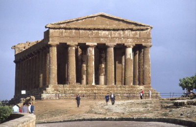 Agrigento Temple of Concordia 015.jpg