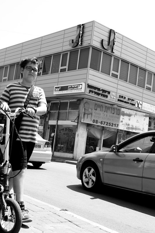 The passerby 2