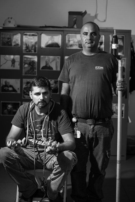 The portrait of non-serious electricians