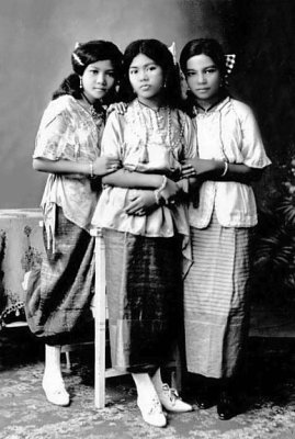 1910 - Trio from Bangkok