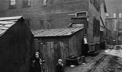 c. 1900 - Tenement alley