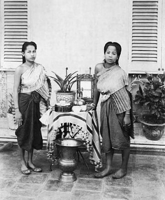 1899 - Last reigning Lanna Princesses of Chiang Mai