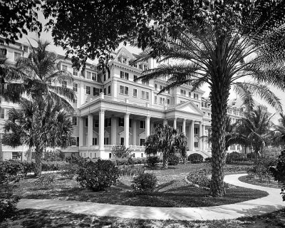 c. 1901 - The Royal Poinciana Hotel