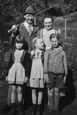 1935 - Heinrich Himmler and family
