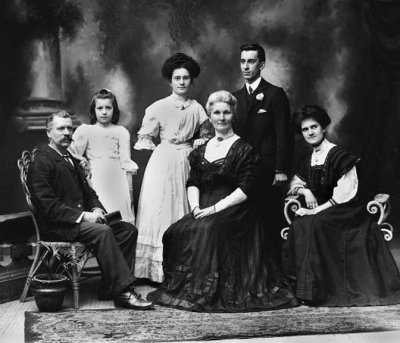 c. 1905 - Three generations of an Edwardian English family