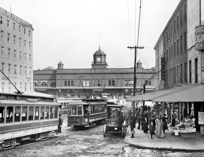 c. 1905 - Pennsylvania Railroad ferry terminal, Market Street