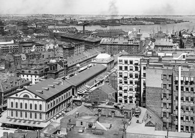 1906 - Looking east with Faneuil Hall lower left