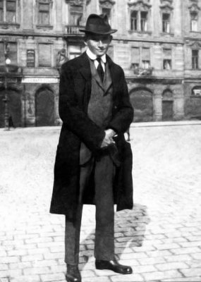 1922 - Franz Kafka