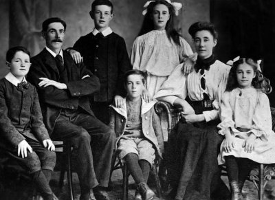 c. 1910 - The Goodwin Family, 3rd class passengers on the Titanic