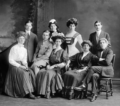 1910 - Washington School for Boys to stage a play