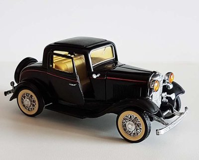 Model of a 1932 Ford Roadster