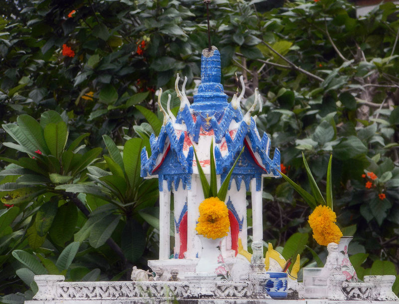 spirit house 3.jpg