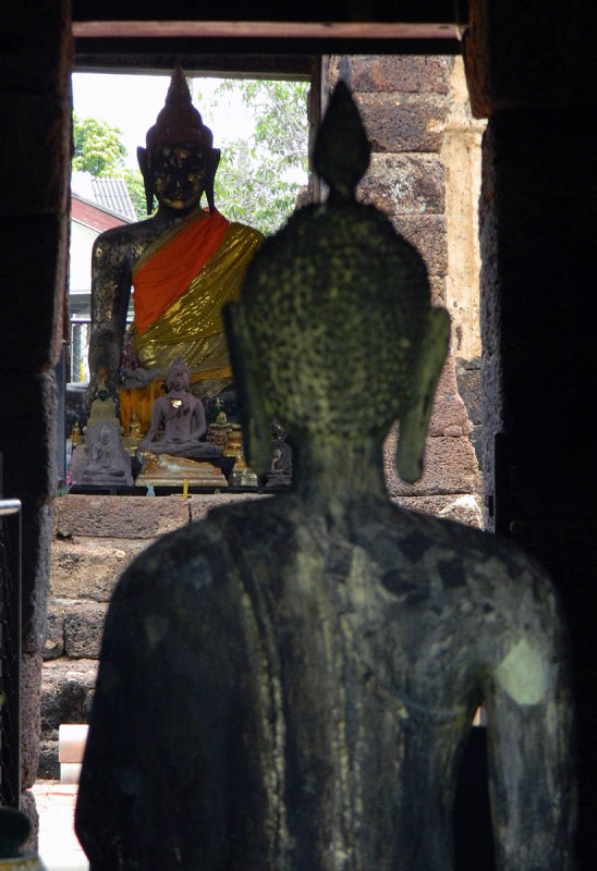 facing the buddha.jpg