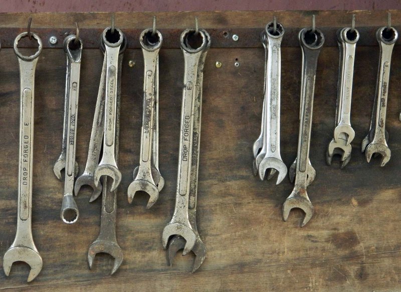 wrenches.JPG