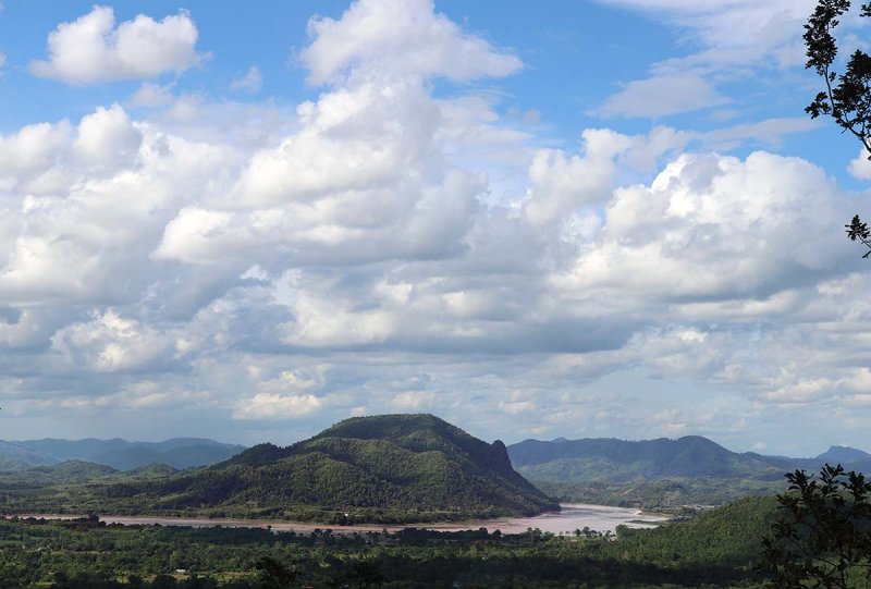 lao_thai_border.jpg