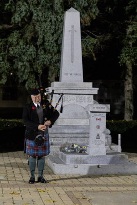 Piper Peter Smith plays at the Belleville Cenotaph