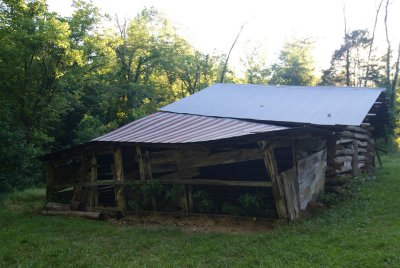 Ponca Bridge, Old House